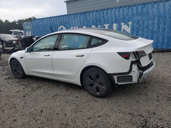 5YJ3E1EB7PF694549 2023 TESLA MODEL 3 - Image 2