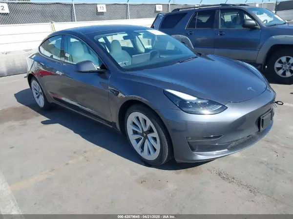 5YJ3E1EB7PF704061 2023 TESLA MODEL 3 - Image 1