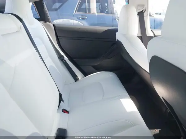 5YJ3E1EB7PF704061 2023 TESLA MODEL 3 - Image 8