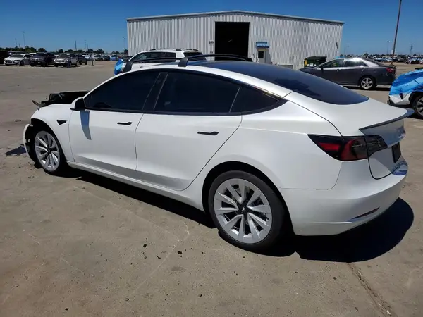 5YJ3E1EB7PF706912 2023 TESLA MODEL 3 - Image 2