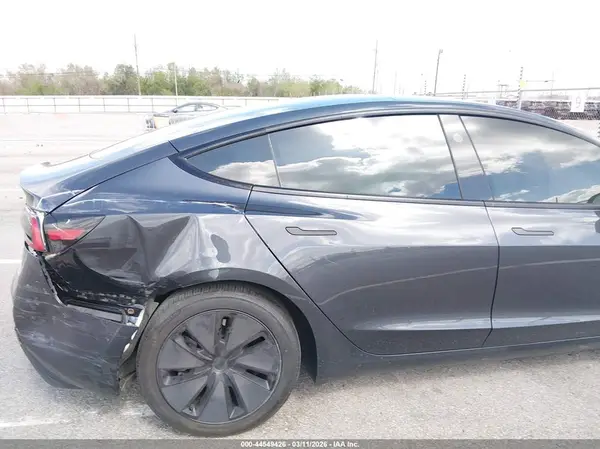 5YJ3E1EB7RF717248 2024 TESLA MODEL 3 - Image 8