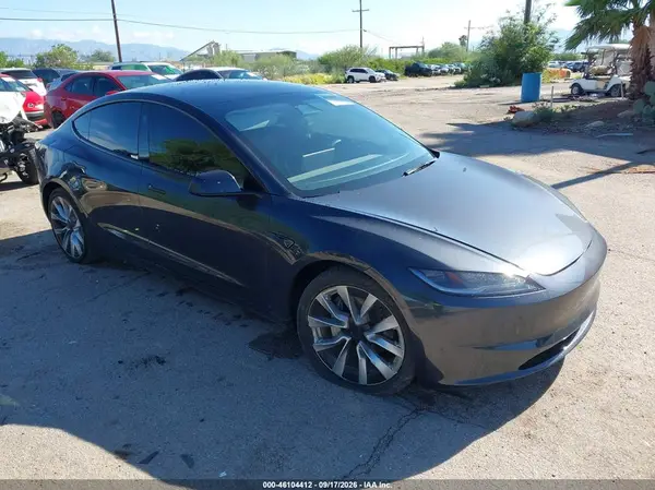 5YJ3E1EB7RF724877 2024 TESLA MODEL 3 - Image 1
