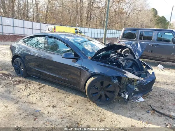 5YJ3E1EB7RF729836 2024 TESLA MODEL 3 - Image 1