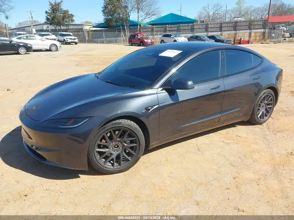 5YJ3E1EB7RF732655 2024 TESLA MODEL 3 - Image 2