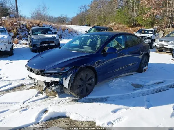 5YJ3E1EB7RF737029 2024 TESLA MODEL 3 - Image 2