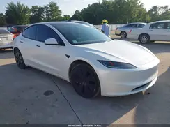 5YJ3E1EB7RF746281 2024 TESLA MODEL 3