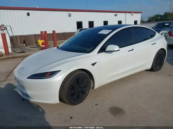 5YJ3E1EB7RF746281 2024 TESLA MODEL 3 - Image 2