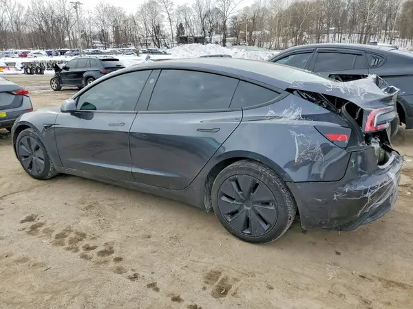 5YJ3E1EB7RF754803 2024 TESLA MODEL 3 - Image 2