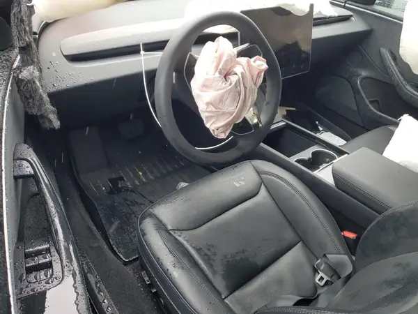 5YJ3E1EB7RF794394 2024 TESLA MODEL 3 - Image 8