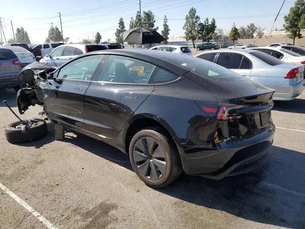 5YJ3E1EB7RF796033 2024 TESLA MODEL 3 - Image 2