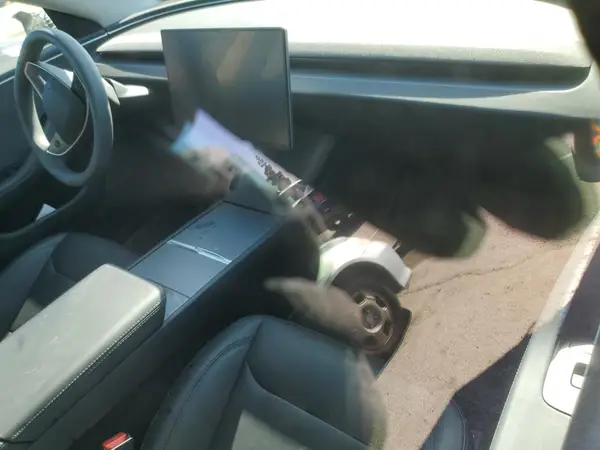 5YJ3E1EB7RF796033 2024 TESLA MODEL 3 - Image 8