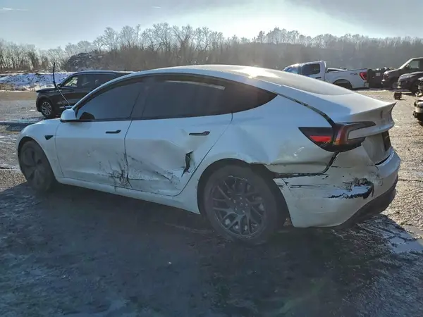 5YJ3E1EB7RF796405 2024 TESLA MODEL 3 - Image 2