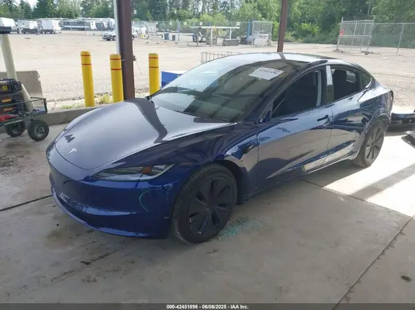 5YJ3E1EB7RF808827 2024 TESLA MODEL 3 - Image 2