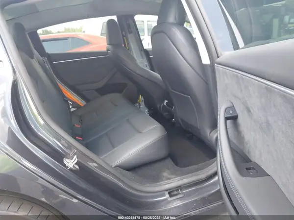 5YJ3E1EB7RF809900 2024 TESLA MODEL 3 - Image 8
