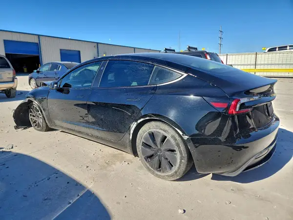 5YJ3E1EB7RF810979 2024 TESLA MODEL 3 - Image 2
