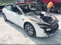 5YJ3E1EB7RF811047 2024 TESLA MODEL 3