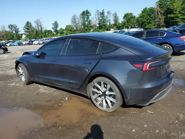 5YJ3E1EB7RF811694 2024 TESLA MODEL 3 - Image 2