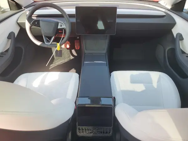 5YJ3E1EB7RF811792 2024 TESLA MODEL 3 - Image 8