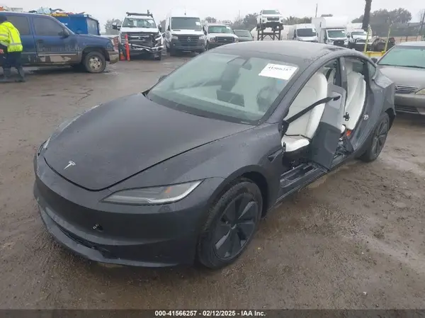 5YJ3E1EB7RF814305 2024 TESLA MODEL 3 - Image 2