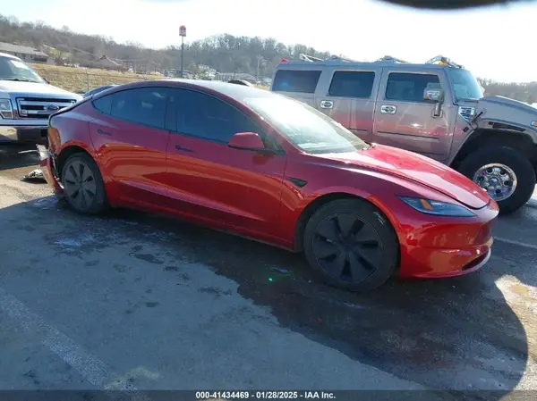 5YJ3E1EB7RF814322 2024 TESLA MODEL 3 - Image 1