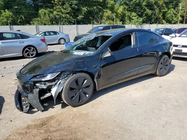 5YJ3E1EB7RF816085 2024 TESLA MODEL 3 - Image 1