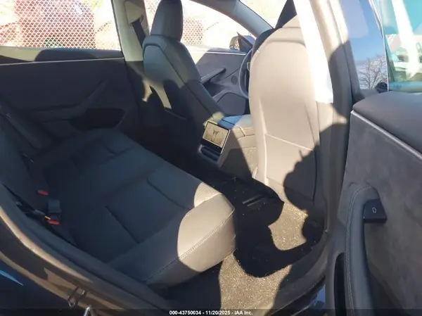 5YJ3E1EB7RF827409 2024 TESLA MODEL 3 - Image 8