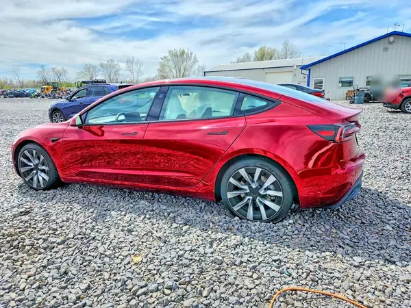 5YJ3E1EB7RF854528 2024 TESLA MODEL 3 - Image 2