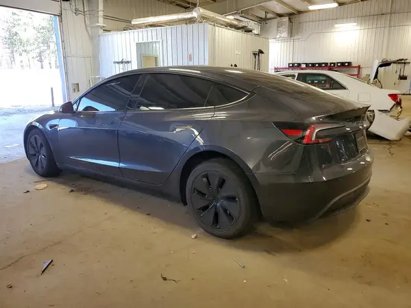 5YJ3E1EB7SF023312 2025 TESLA MODEL 3 - Image 2