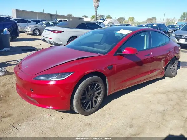 5YJ3E1EB7SF024069 2025 TESLA MODEL 3 - Image 2