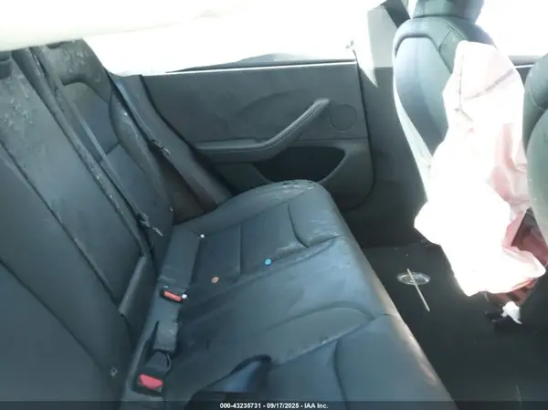 5YJ3E1EB7SF051143 2025 TESLA MODEL 3 - Image 8