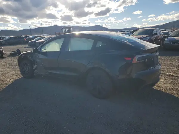 5YJ3E1EB7SF078939 2025 TESLA MODEL 3 - Image 2