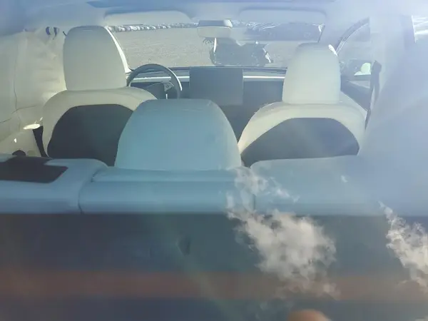 5YJ3E1EB7SF078939 2025 TESLA MODEL 3 - Image 8