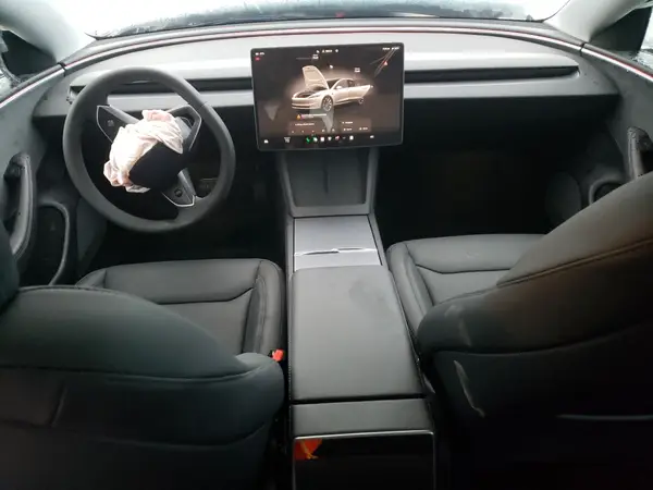 5YJ3E1EB7SF083588 2025 TESLA MODEL 3 - Image 8