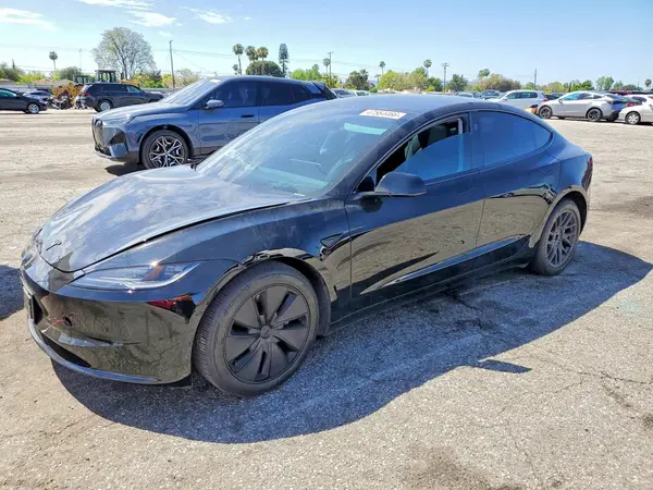 5YJ3E1EB7SF874364 2025 TESLA MODEL 3 - Image 1