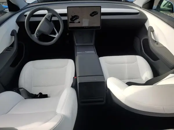5YJ3E1EB7SF876020 2025 TESLA MODEL 3 - Image 8