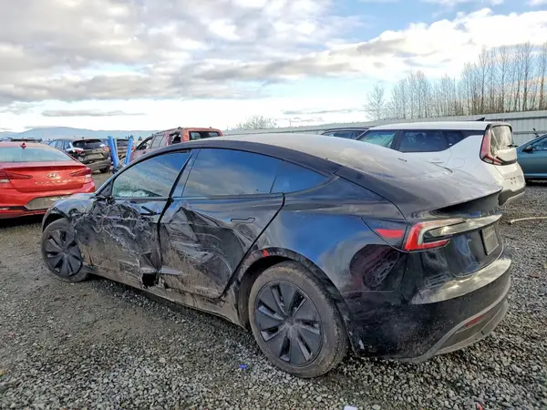 5YJ3E1EB7SF881573 2025 TESLA MODEL 3 - Image 2