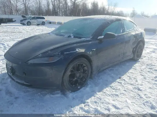5YJ3E1EB7SF885056 2025 TESLA MODEL 3 - Image 2