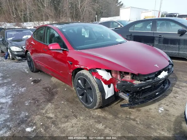 5YJ3E1EB7SF890659 2025 TESLA MODEL 3 - Image 1