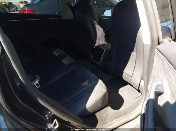 5YJ3E1EB7SF897322 2025 TESLA MODEL 3 - Image 8