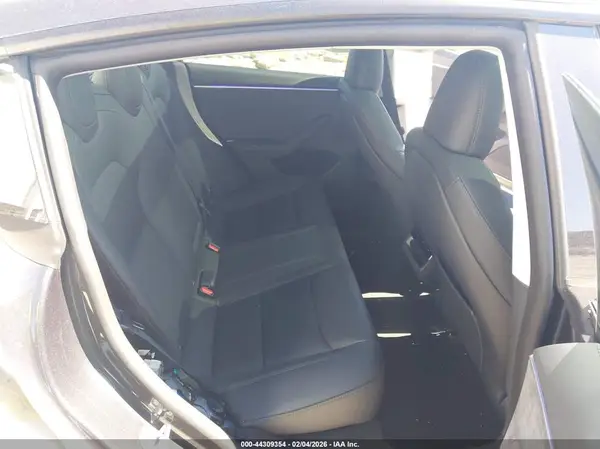 5YJ3E1EB7SF910991 2025 TESLA MODEL 3 - Image 8