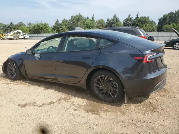 5YJ3E1EB7SF913390 2025 TESLA MODEL 3 - Image 2
