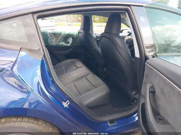 5YJ3E1EB7SF914653 2025 TESLA MODEL 3 - Image 8