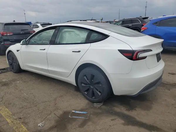 5YJ3E1EB7SF917293 2025 TESLA MODEL 3 - Image 2