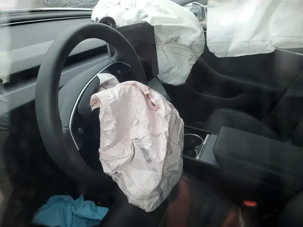 5YJ3E1EB7SF917293 2025 TESLA MODEL 3 - Image 8