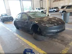 5YJ3E1EB7SF922865 2025 TESLA MODEL 3