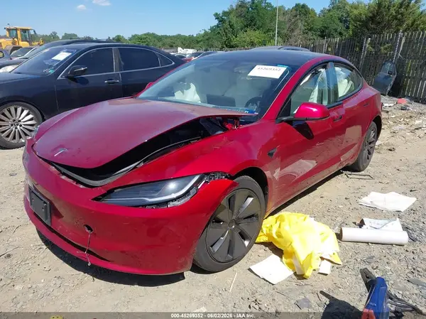 5YJ3E1EB7SF925703 2025 TESLA MODEL 3 - Image 2