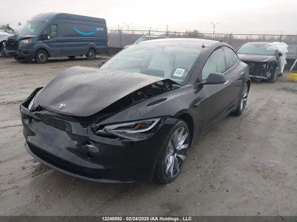 5YJ3E1EB7SF929069 2025 TESLA MODEL 3 - Image 2