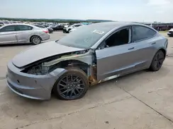 5YJ3E1EB7SF929556 2025 TESLA MODEL 3