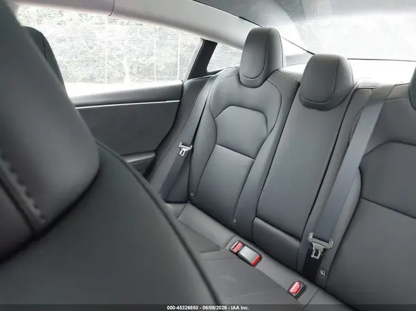 5YJ3E1EB7SF935034 2025 TESLA MODEL 3 - Image 8
