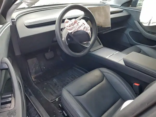 5YJ3E1EB7SF938614 2025 TESLA MODEL 3 - Image 8